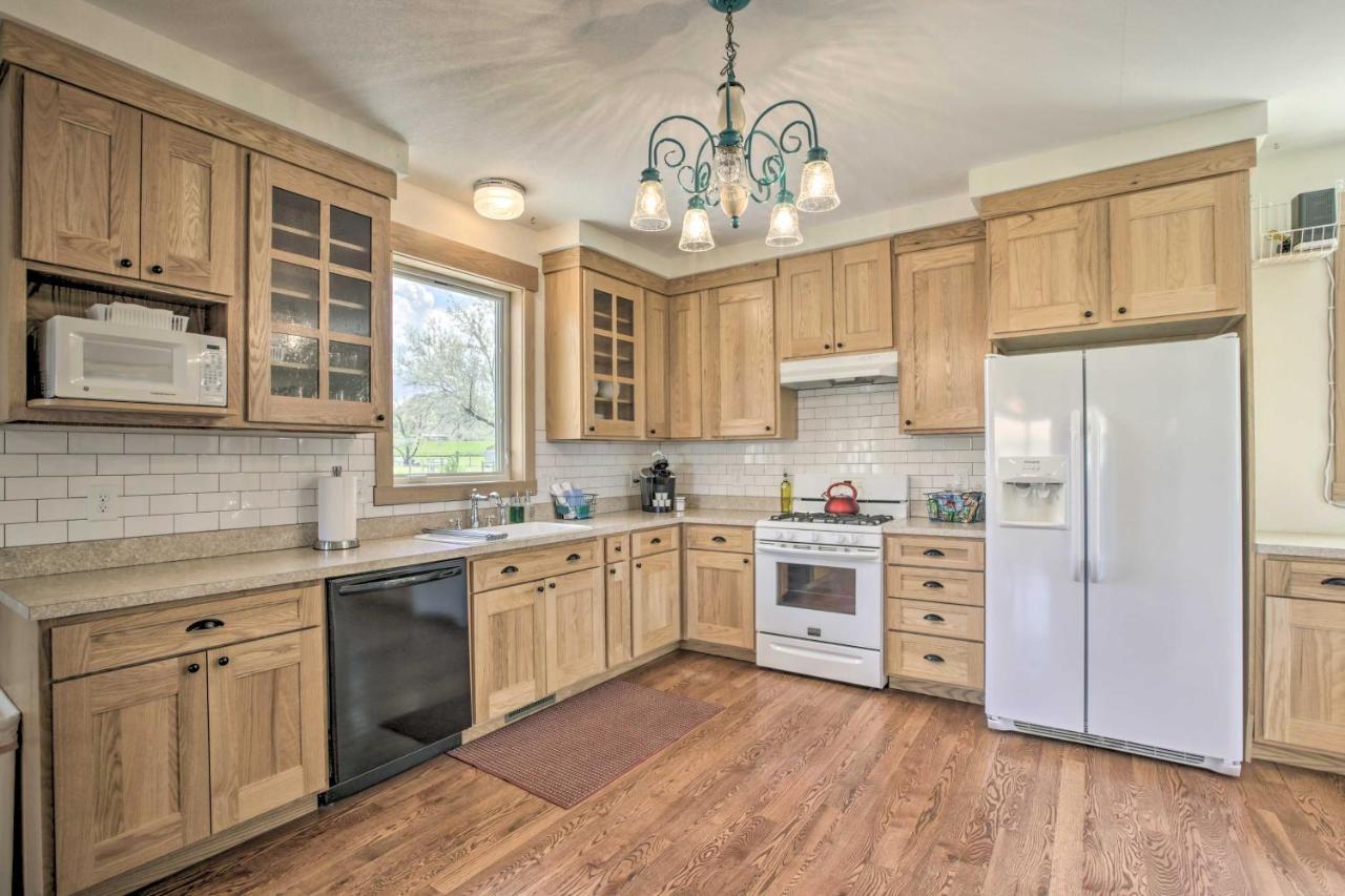 Idyllic Gem Screened Porch, Half Mi To River! ثيرموبوليس المظهر الخارجي الصورة